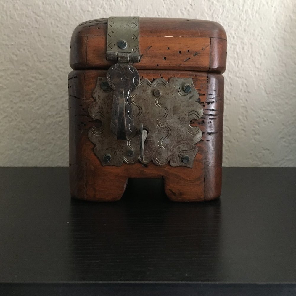 Wooden Box with Lock - Working Key